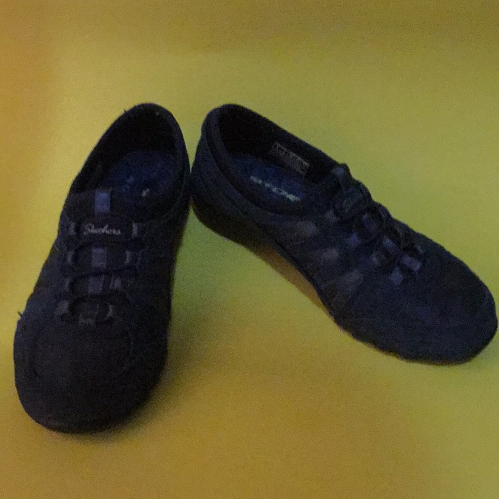 Sketchers-Relaxed fit air-cooled memory foam